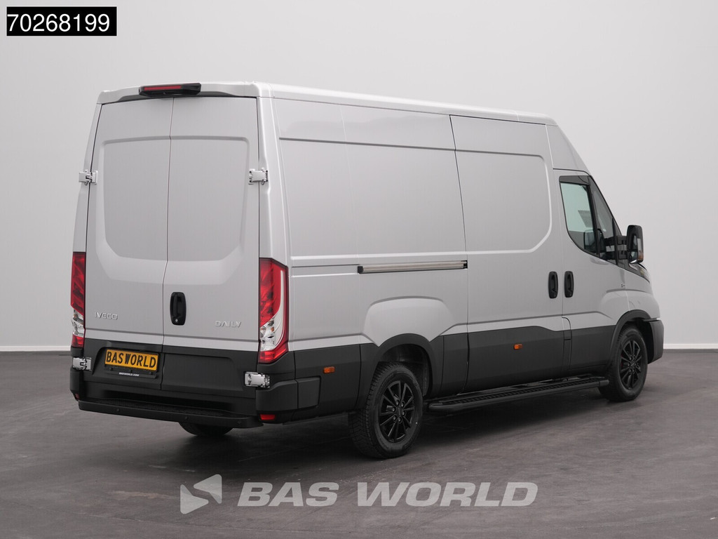 Iveco Daily 35S21 BPM VRIJ! Automaat Black Edition 2025 model L2H2 ACC LED CarPlay Velgen Camera 12m3 Airco 9