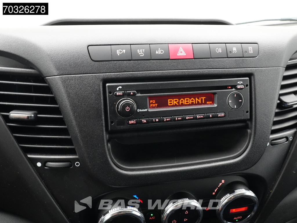 Iveco Daily 40C15 3.0L 1000KG XL Laadklep Dubbellucht 150PK Bakwagen Airco Cruise Lat om Lat Euro6 APK 05-2027 Meubelbak Koffer Airco Cruise control 13