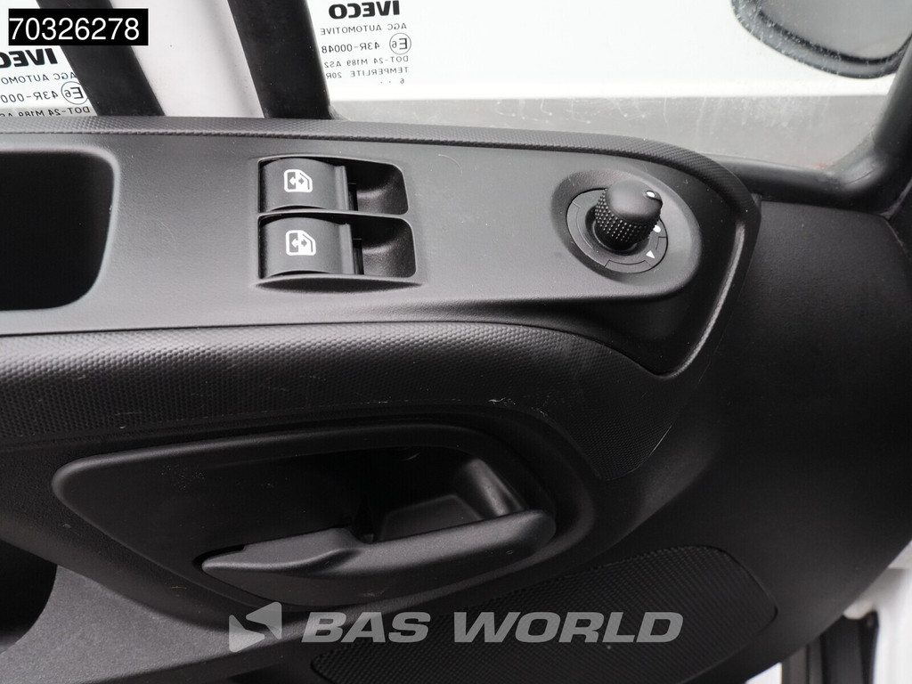 Iveco Daily 40C15 3.0L 1000KG XL Laadklep Dubbellucht 150PK Bakwagen Airco Cruise Lat om Lat Euro6 APK 05-2027 Meubelbak Koffer Airco Cruise control 15