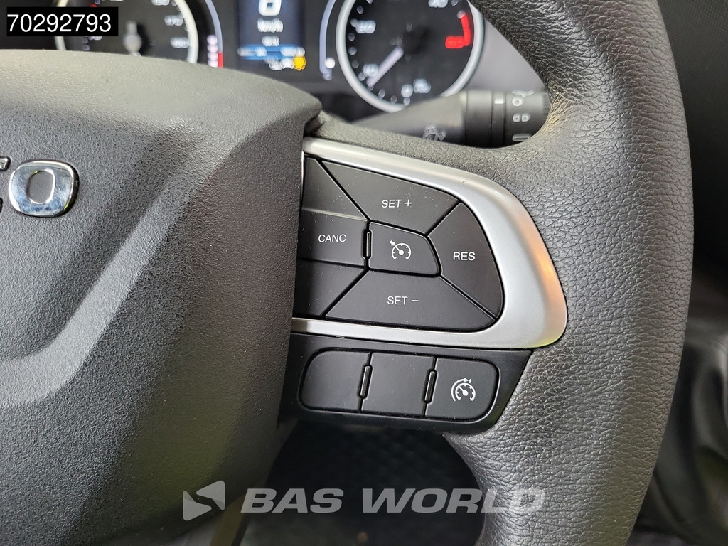 Iveco Daily 60C18 3.0L Automaat Laadklep 180PK Schuifzeilen Zeilen Airco Cruise DHollandia Euro6 Schuifzeil Koffer Gesloten laadbak Airco Cruise control 17