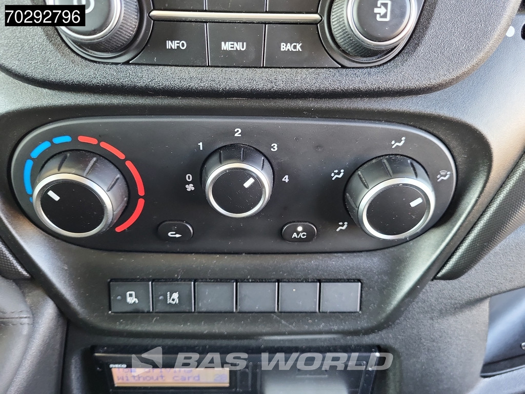 Iveco Daily 60C18 3.0L Automaat Laadklep Schuifzeilen Zeilen Airco Cruise DHollandia Euro6 Schuifzeil Koffer Gesloten laadbak Airco Cruise control 13