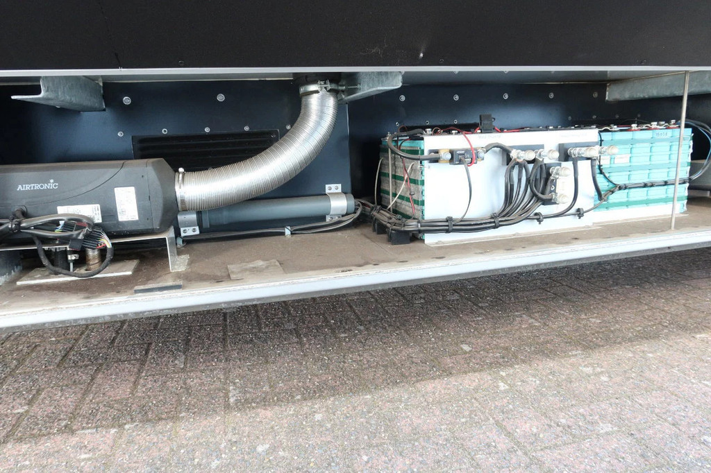 Iveco Daily 70 70 C 18 Luchtering 3.0 L motor Tijhof opbouw 21
