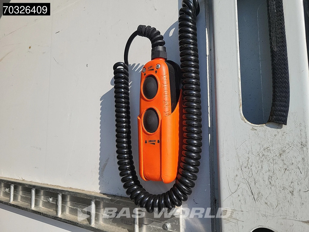 Iveco Daily 70C18 3.0L Automaat 1000KG Laadklep Luchtvering 180PK Dubbellucht Bakwagen Airco Cruise DHollandia Euro6 Meubelbak Koffer 7tons Airco Cruise control 10