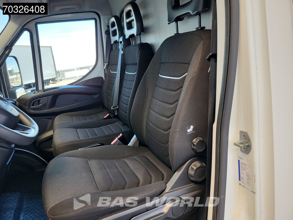 Iveco Daily 70C18 3.0L Automaat 1000KG Laadklep Luchtvering 180PK Dubbellucht Bakwagen Airco Cruise DHollandia Euro6 Meubelbak Koffer 7tons Airco Cruise control 16