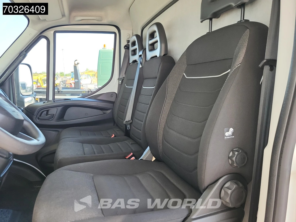 Iveco Daily 70C18 3.0L Automaat 1000KG Laadklep Luchtvering 180PK Dubbellucht Bakwagen Airco Cruise DHollandia Euro6 Meubelbak Koffer 7tons Airco Cruise control 18