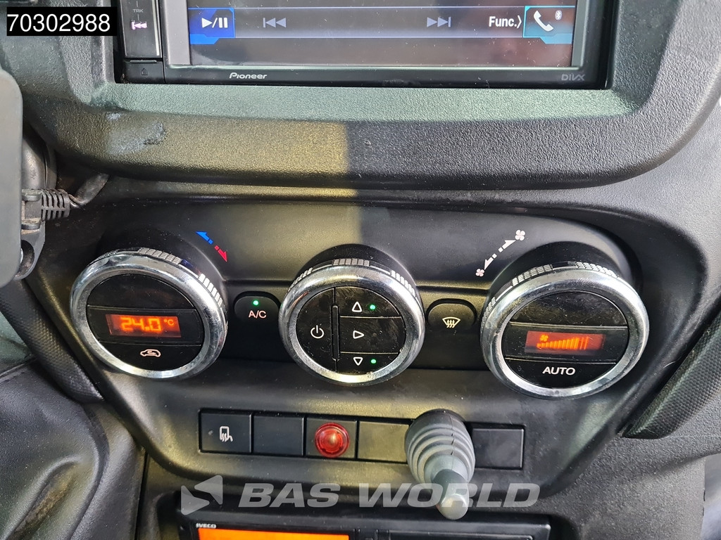Iveco Daily 70C18 3.0L Automaat 452cmOpen Laadbak Dubbel Cabine Dubbellucht 3,5t Trekhaak Navi Airco Cruise Camera Zwaailamp Euro6 Pritsche Pickup Open Box Airco Trekhaak Cruise control 16