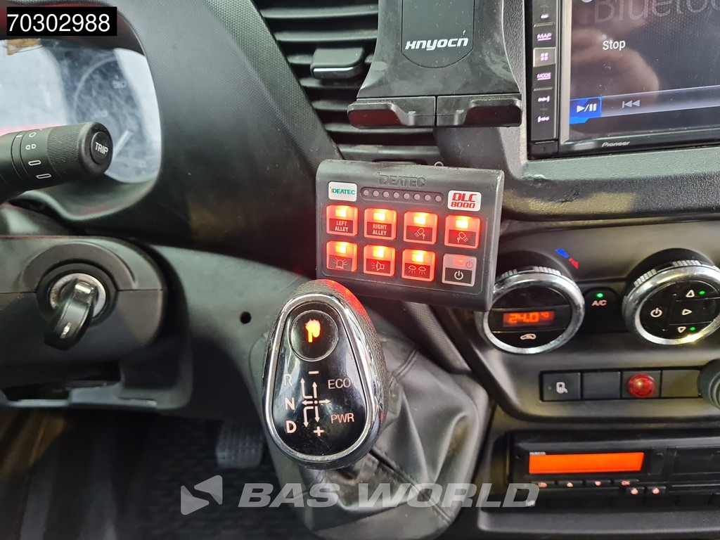 Iveco Daily 70C18 3.0L Automaat 452cmOpen Laadbak Dubbel Cabine Dubbellucht 3,5t Trekhaak Navi Airco Cruise Camera Zwaailamp Euro6 Pritsche Pickup Open Box Airco Trekhaak Cruise control 17