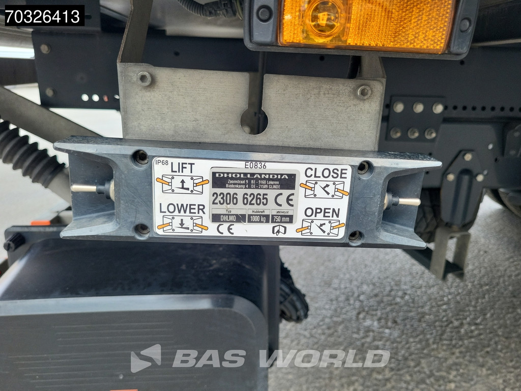 Iveco Daily 70C18 3.0L Automaat Bakwagen 1000KG Laadklep Luchtvering 180PK Dubbellucht Airco Cruise DHollandia Euro6 Meubelbak Koffer Airco Cruise control 11