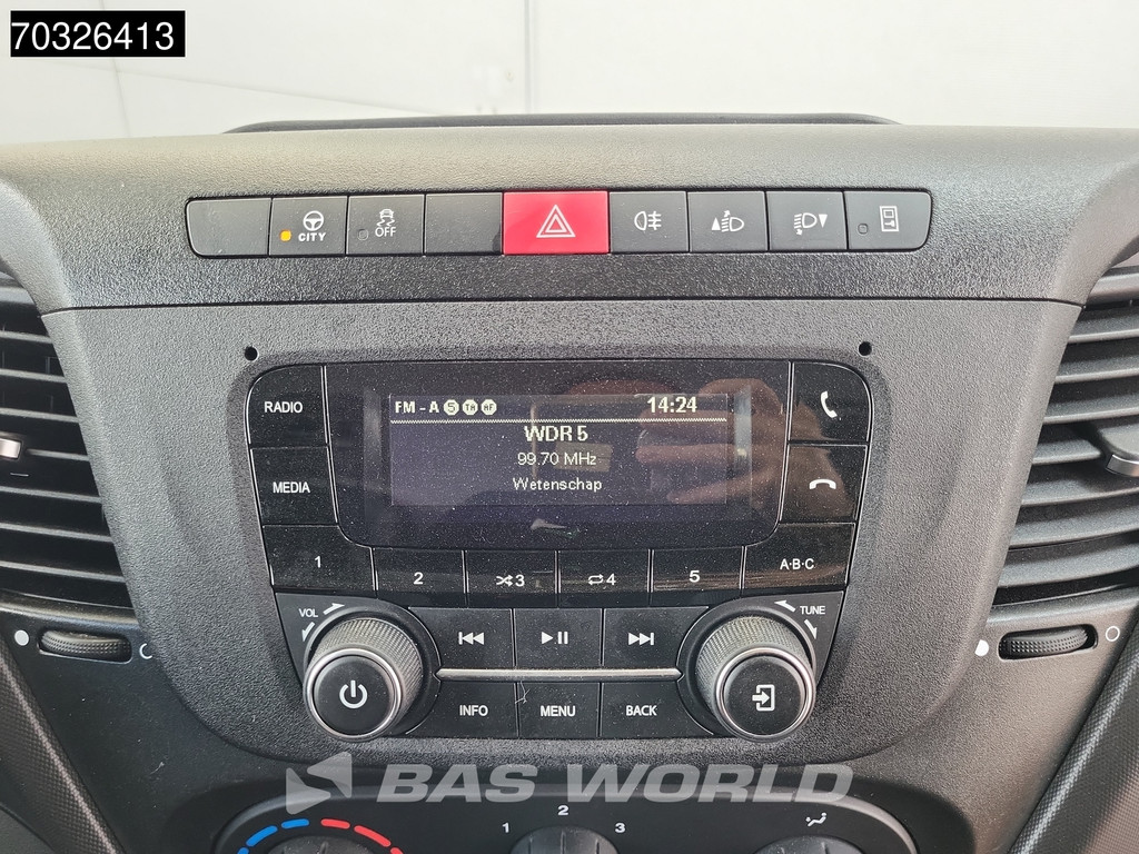 Iveco Daily 70C18 3.0L Automaat Bakwagen 1000KG Laadklep Luchtvering 180PK Dubbellucht Airco Cruise DHollandia Euro6 Meubelbak Koffer Airco Cruise control 18