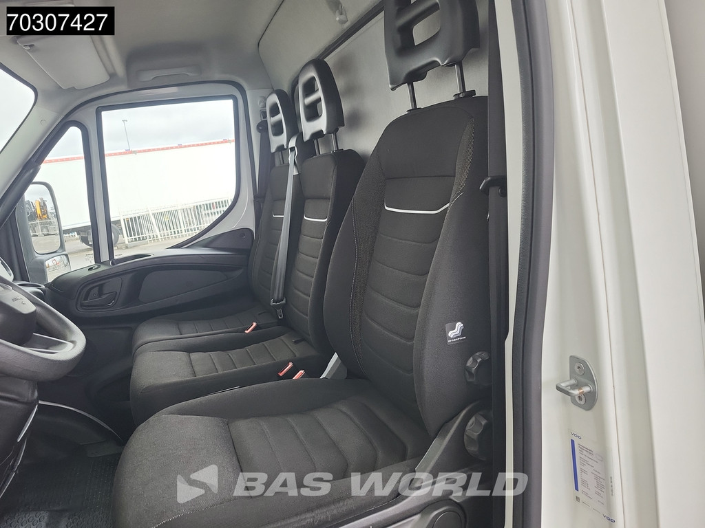 Iveco Daily 70C18 Engine Problem, Runs and Drives 3.0L 1000KG Laadklep Luchtvering Automaat 180PK Bakwagen Dubbellucht Airco Cruise Camera Euro6 Meubelbak Koffer Airco Cruise control 11