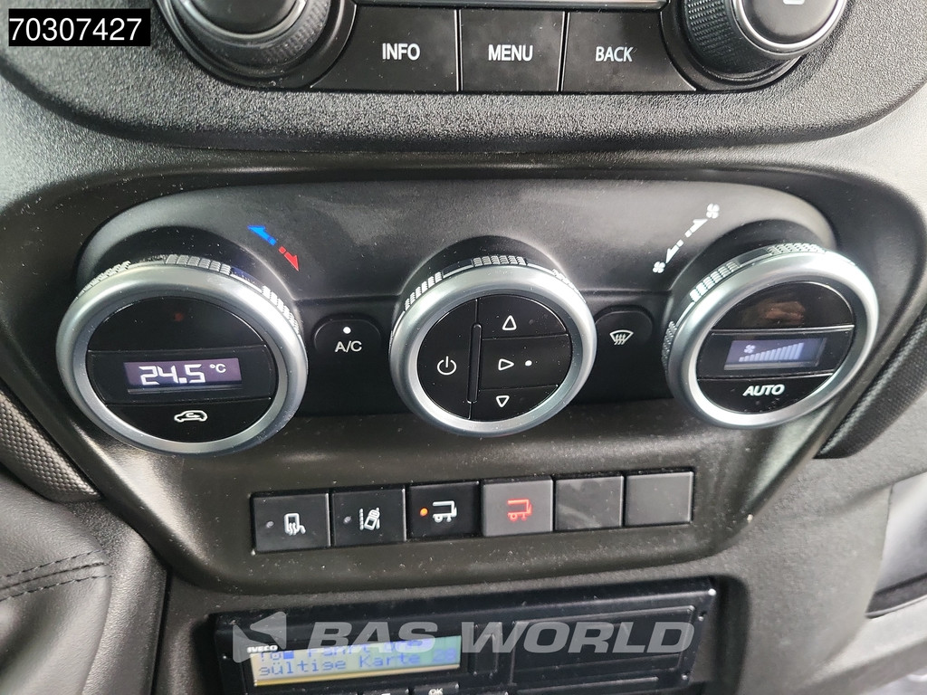 Iveco Daily 70C18 Engine Problem, Runs and Drives 3.0L 1000KG Laadklep Luchtvering Automaat 180PK Bakwagen Dubbellucht Airco Cruise Camera Euro6 Meubelbak Koffer Airco Cruise control 15