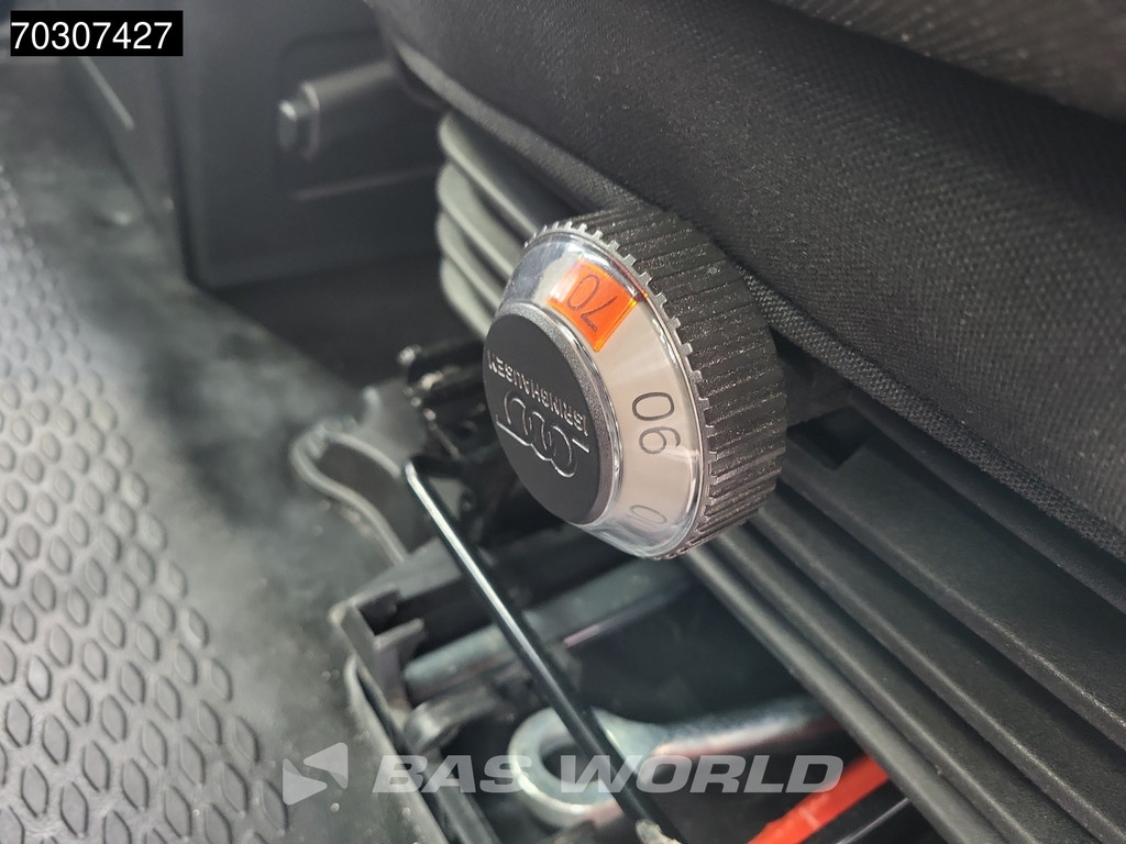 Iveco Daily 70C18 Engine Problem, Runs and Drives 3.0L 1000KG Laadklep Luchtvering Automaat 180PK Bakwagen Dubbellucht Airco Cruise Camera Euro6 Meubelbak Koffer Airco Cruise control 17