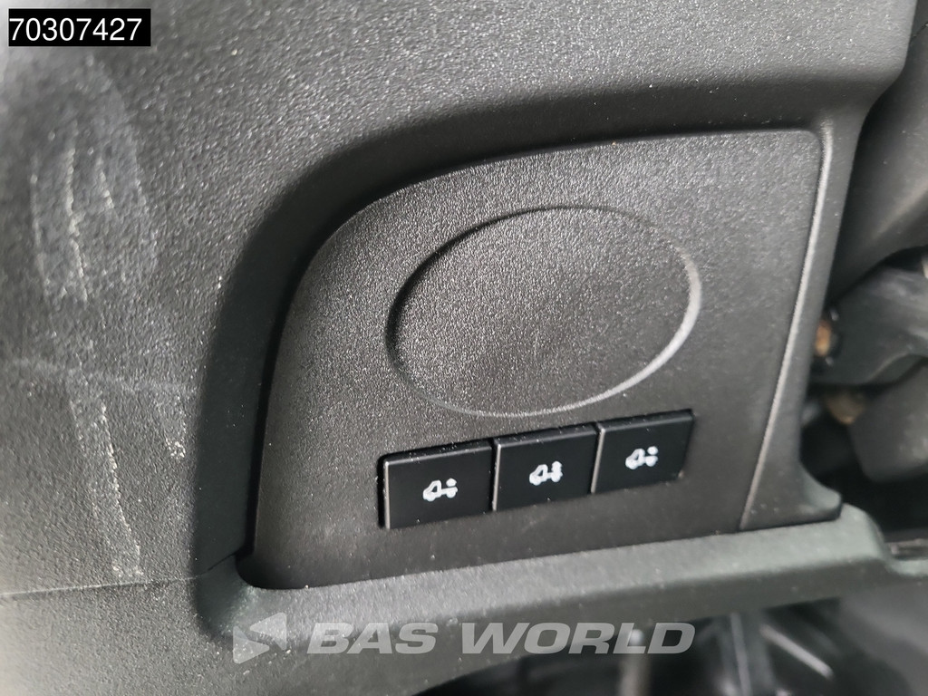 Iveco Daily 70C18 Engine Problem, Runs and Drives 3.0L 1000KG Laadklep Luchtvering Automaat 180PK Bakwagen Dubbellucht Airco Cruise Camera Euro6 Meubelbak Koffer Airco Cruise control 18
