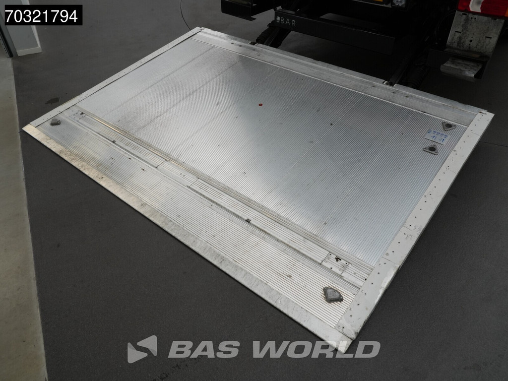 Iveco Daily 70C21 3.0L Automaat Lamberet Laadklep Koelwagen 210PK Dubbellucht Thermoking T-600R Airco Cruise Euro6 Koel Koeler Kühl Kühler Kühlwagen Kühlkoffer Airco Cruise control 17