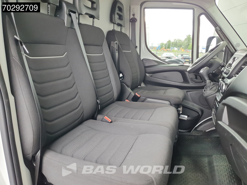 Iveco Daily 70C21 COMING SOON! Automaat 210PK Laadklep Airco Cruise Bakwagen Euro6 Meubelbak Koffer 36m3 Airco Cruise control 10