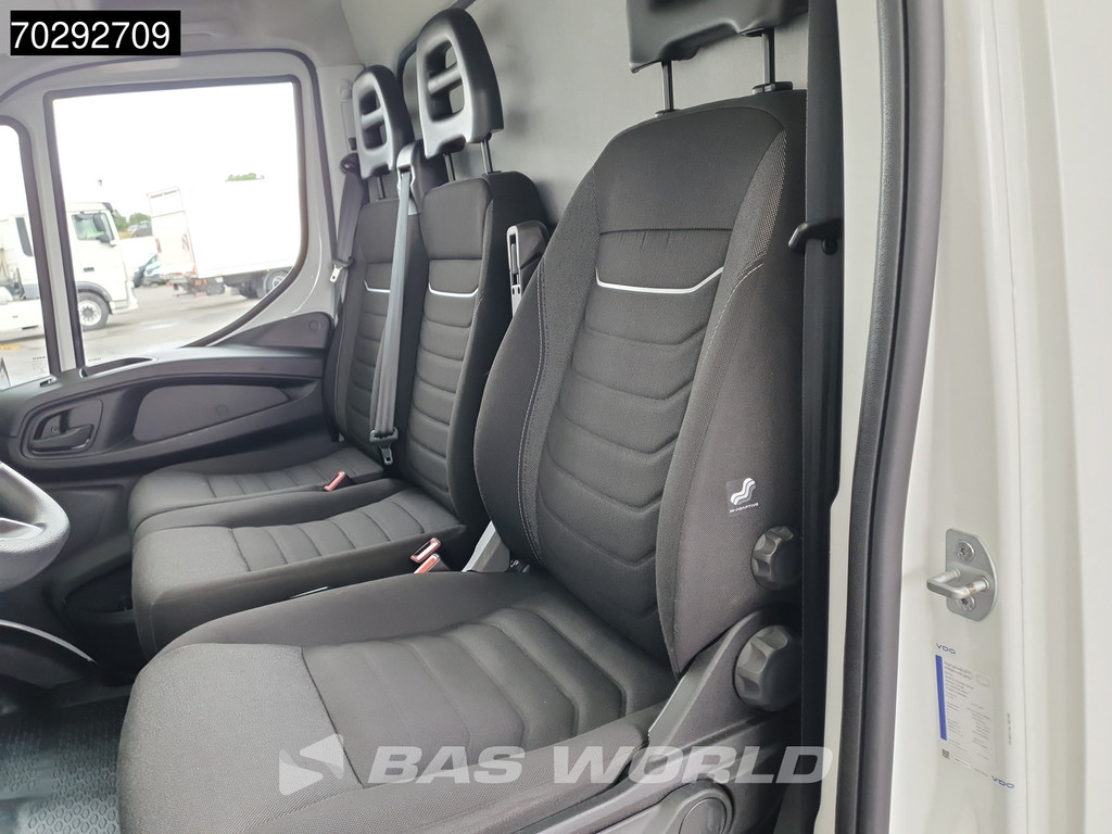 Iveco Daily 70C21 COMING SOON! Automaat 210PK Laadklep Airco Cruise Bakwagen Euro6 Meubelbak Koffer 36m3 Airco Cruise control 11