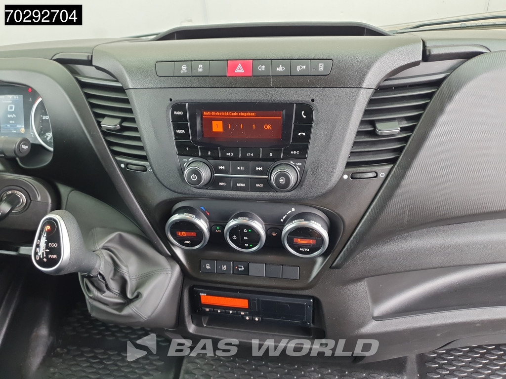 Iveco Daily 70C21 COMING SOON! Automaat 210PK Laadklep Airco Cruise Bakwagen Euro6 Meubelbak Koffer 36m3 Airco Cruise control 12