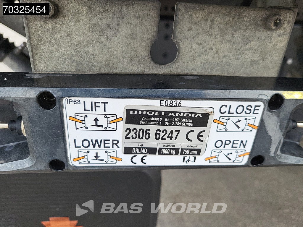Iveco Daily 72C18 3.0L Automaat 1000KG Laadklep Luchtvering 180PK Dubbellucht Airco Cruise DHollandia Euro6 Meubelbak Koffer Airco Cruise control 12