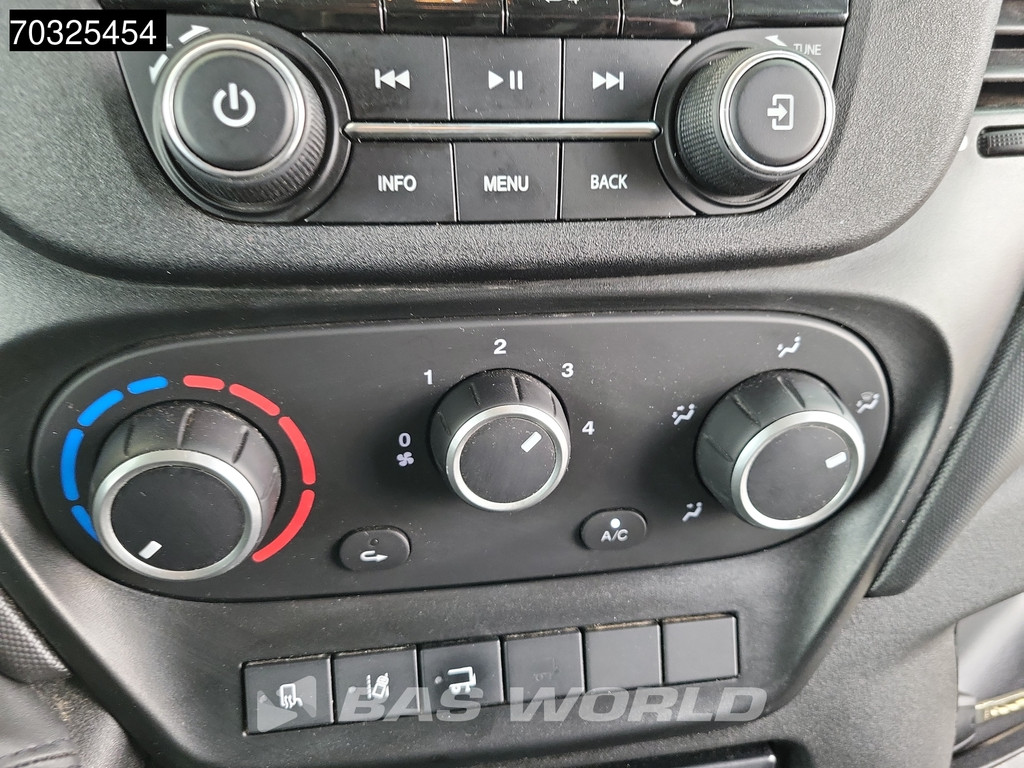 Iveco Daily 72C18 3.0L Automaat 1000KG Laadklep Luchtvering 180PK Dubbellucht Airco Cruise DHollandia Euro6 Meubelbak Koffer Airco Cruise control 20