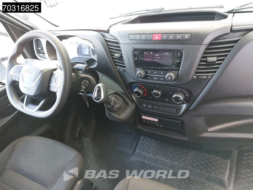 Iveco Daily 72C18 3.0L Automaat 1000KG Laadklep Luchtvering 180PK Dubbellucht Airco Cruise DHollandia Euro6 Meubelbak Koffer Bakwagen Airco Cruise control 18