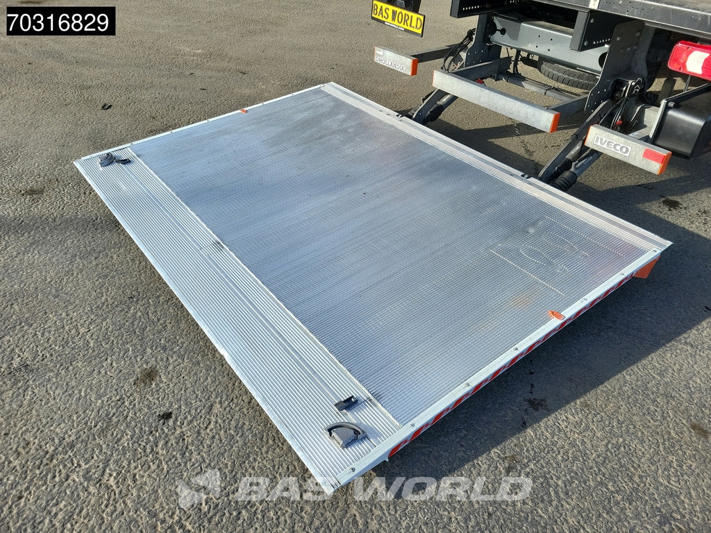 Iveco Daily 72C18 3.0L Automaat 1000KG Laadklep Luchtvering 180PK Dubbellucht Bakwagen Airco Cruise DHollandia Euro6 Meubelbak Koffer 7tons Airco Cruise control 10