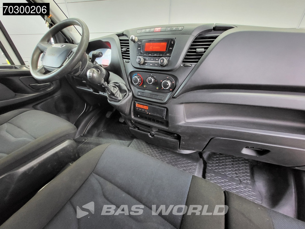 Iveco Daily 72C18 3.0L Kipper met Kist Dubbellucht 3,5t Trekhaak 180PK Airco Cruise Euro6 Kieper Tipper Benne Airco Trekhaak Cruise control 10