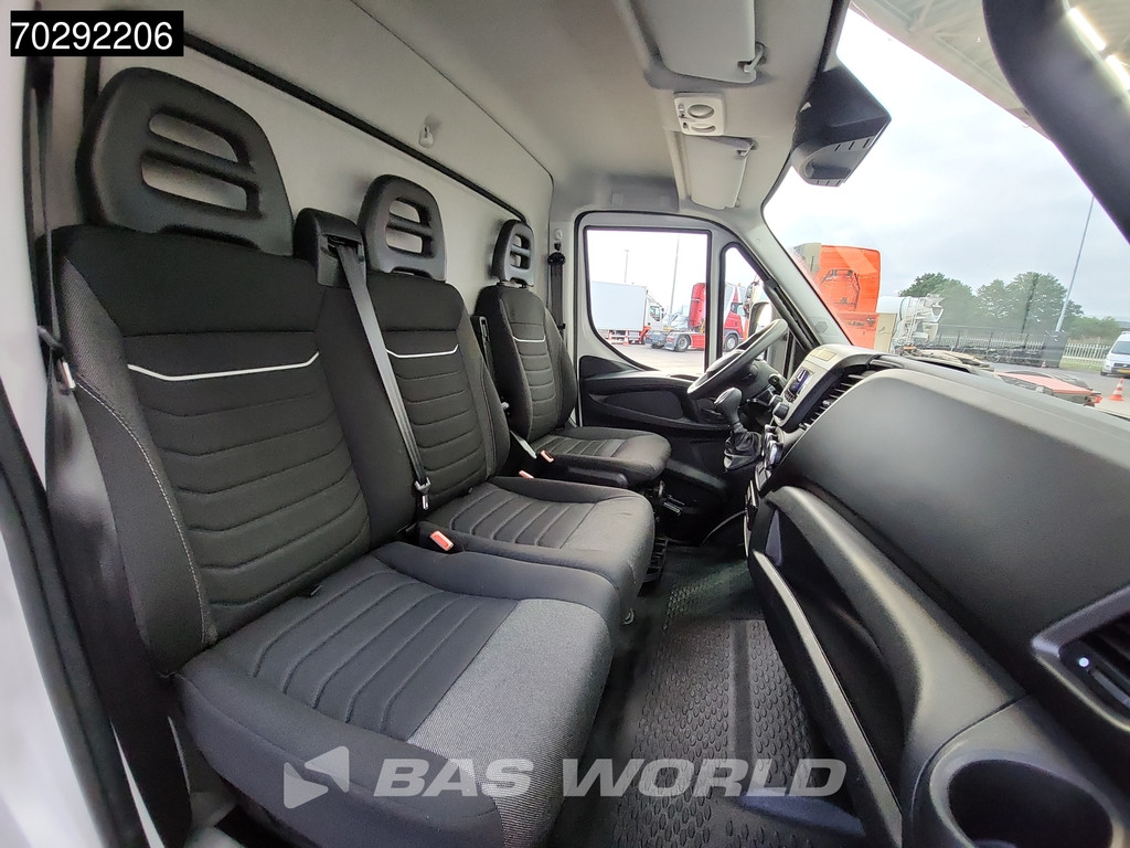Iveco Daily 72C21 3.0L Automaat 1000KG Laadklep 210PK Dubbellucht Bakwagen Airco Cruise DHollandia Euro6 7tons Meubelbak Koffer 36m3 Airco Cruise control 11