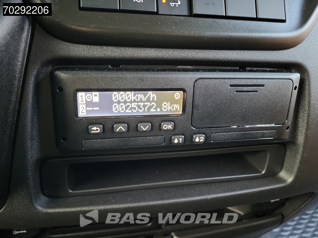 Iveco Daily 72C21 3.0L Automaat 1000KG Laadklep 210PK Dubbellucht Bakwagen Airco Cruise DHollandia Euro6 7tons Meubelbak Koffer 36m3 Airco Cruise control 15