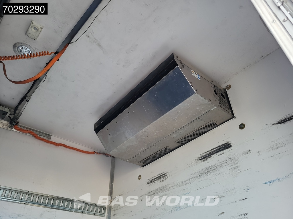 Iveco Daily 72C21 3.0L Koelwagen Laadklep Zijdeur Thermo King T-600R 380V Luchtvering Koelwagen Airco Cruise Camera Koeler Koel Kühlwagen 29m3 Airco Cruise control 10