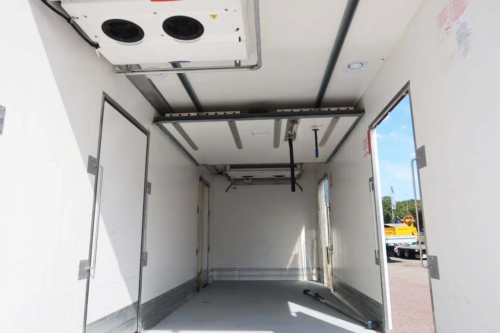 Iveco EuroCargo 120 El 210L Koel/Vries+Klep Bitemp met verplaatsbare wand 13