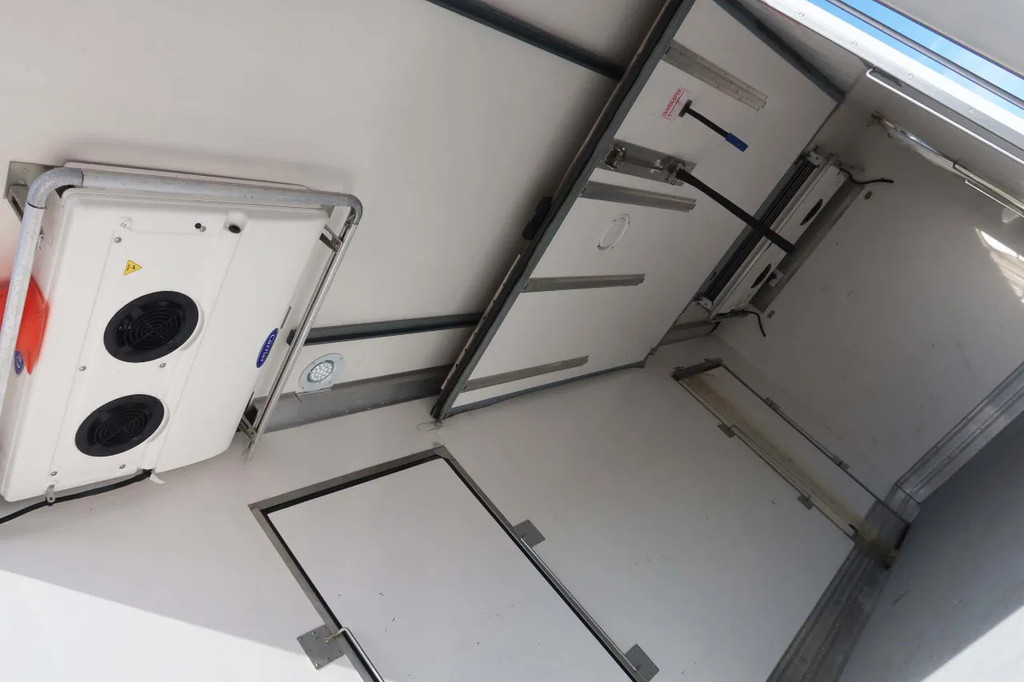 Iveco EuroCargo 120 El 210L Koel/Vries+Klep Bitemp met verplaatsbare wand 14