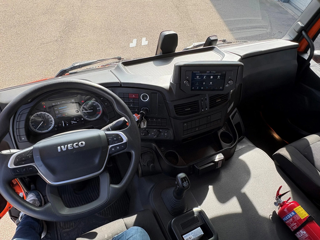 Iveco S-WAY AD280X36YPS 6x2 10