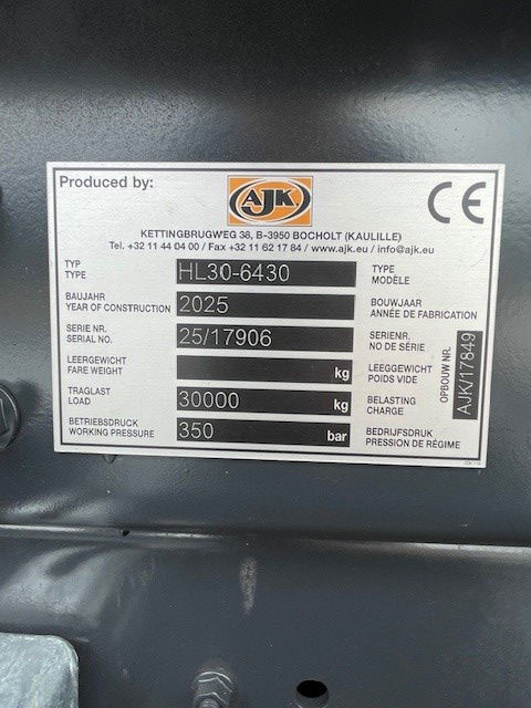 Iveco X-WAY 570 6x2 haakarmsysteem 30 ton 19