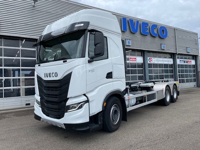 Iveco X-WAY 570 6x2 haakarmsysteem 30 ton 7