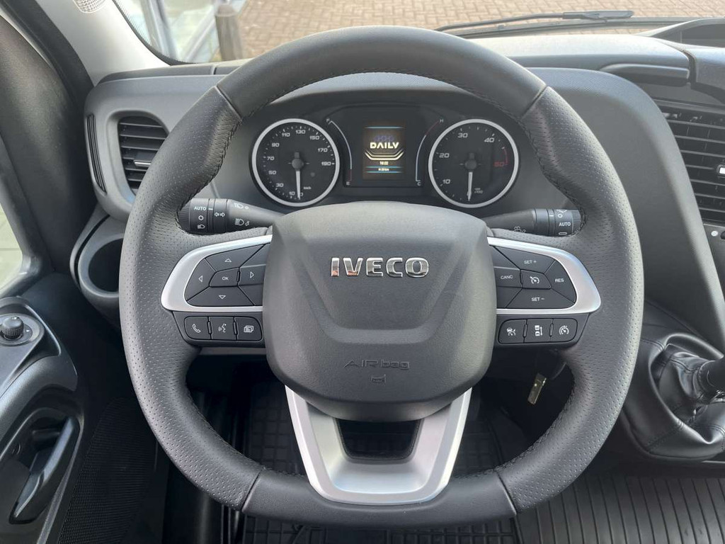 Iveco daily 35S18HA8 3.0 Oprijwagen / Autotransporter Aut. Trekh./Lier Nieuw 19