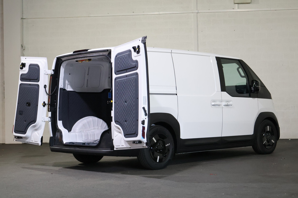 Kia PV5 L2 Longe Range 71.2 KWh Plus 416km WLTP Sidesteps 10