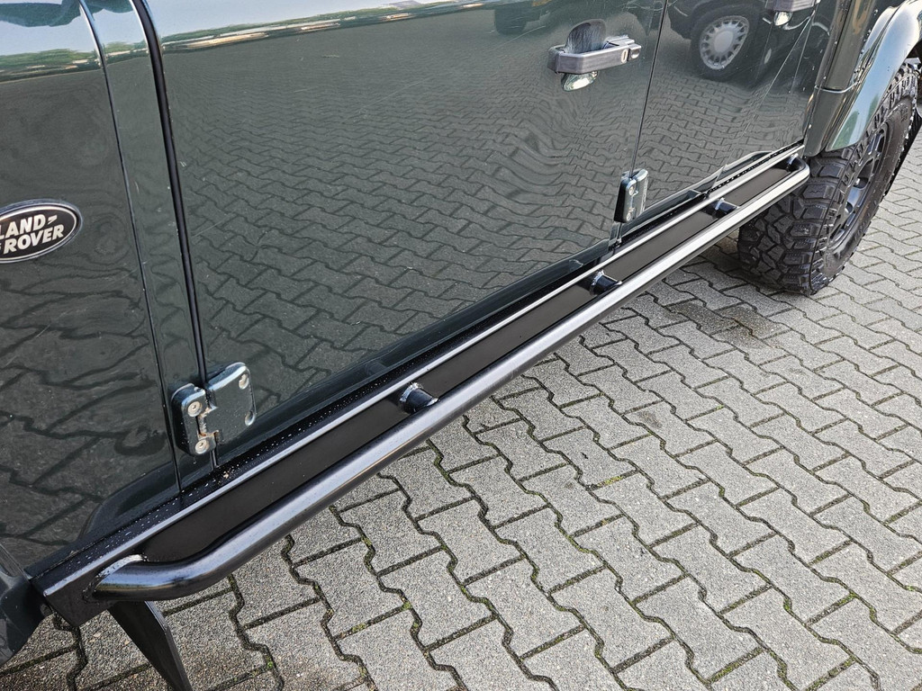 Landrover Defender 130 2.4 TD Crew Cab 10