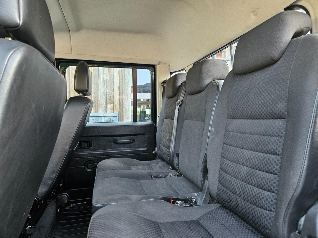 Landrover Defender 130 2.4 TD Crew Cab 14