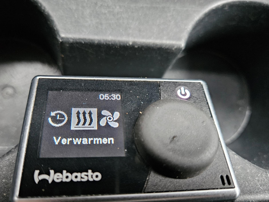 Landrover Defender 130 2.4 TD Crew Cab 21