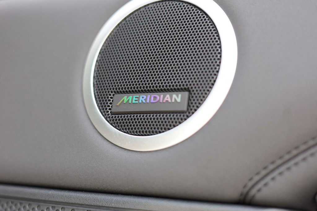 Landrover Discovery 3.0 SD6 HSE Luxury Comm. | Pano | Adaptive Cruise | Leder | Luchtvering | Trekhaak 11