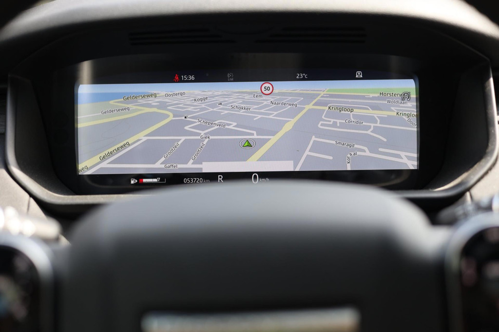 Landrover Discovery 3.0 SD6 HSE Luxury Comm. | Pano | Adaptive Cruise | Leder | Luchtvering | Trekhaak 8