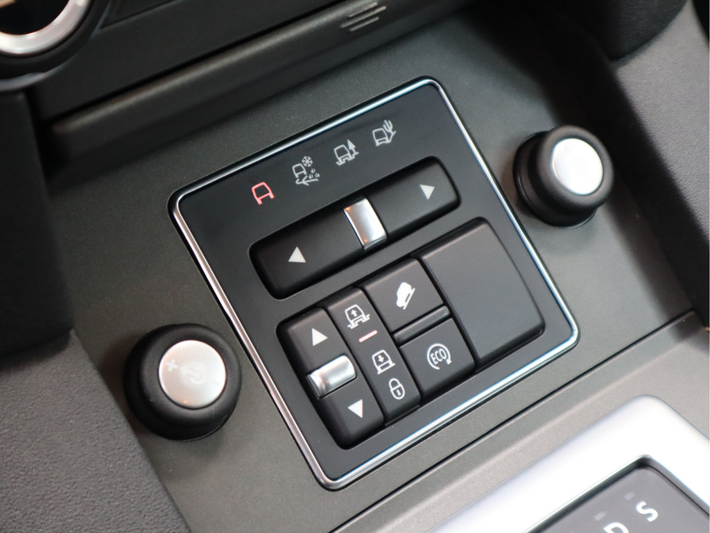 Landrover Discovery 3.0 TD V6 Euro 6 - Grijs Kenteken - Cruise Controle - 3,5t KG Trekhaak 17