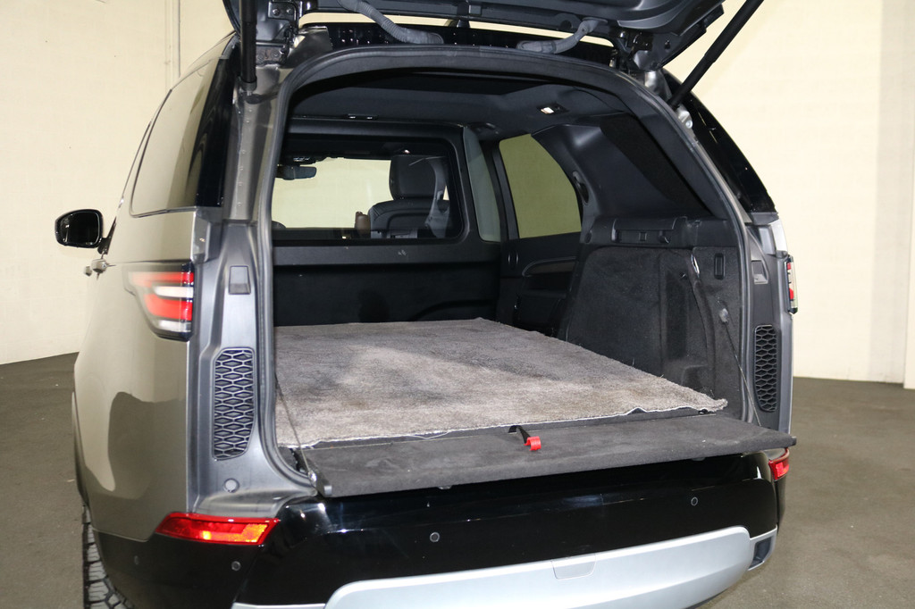 Landrover Discovery 3.0 Td6 HSE Black Line Grijs Kenteken BPM vrij 12