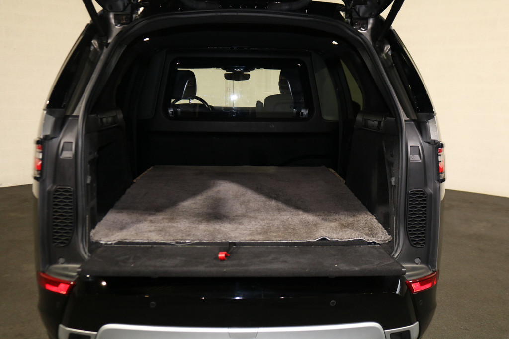 Landrover Discovery 3.0 Td6 HSE Black Line Grijs Kenteken BPM vrij 13