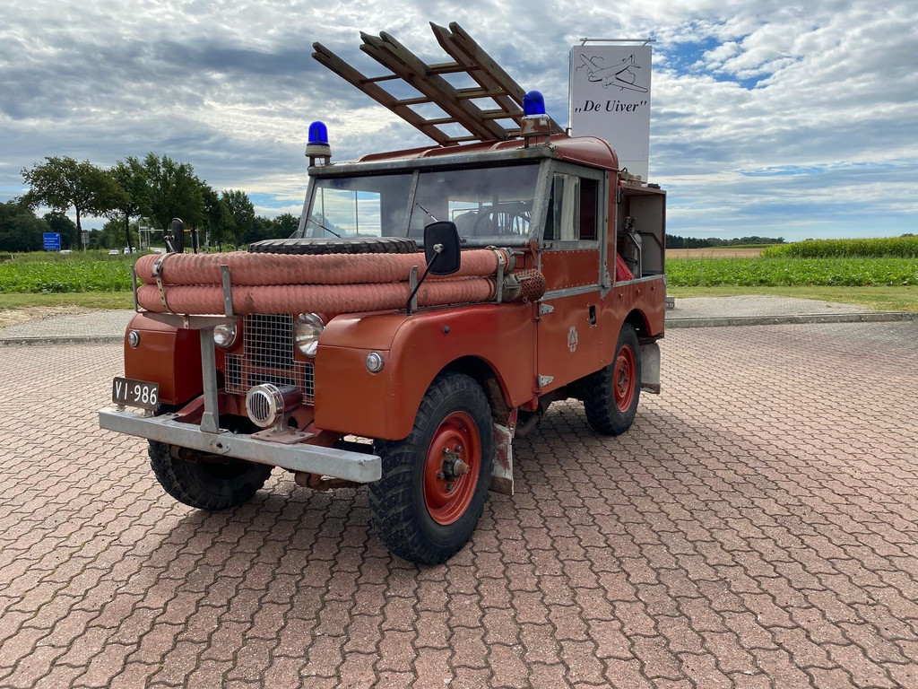 Landrover Series 1 86 inch Fire Engine PATINA Ongerestaureerd originele staat 7