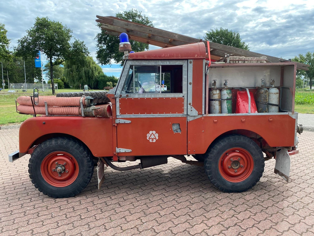 Landrover Series 1 86 inch Fire Engine PATINA Ongerestaureerd originele staat 9