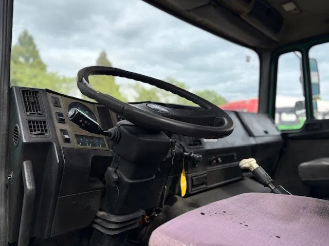 MAN 18 18.232 4x2 FULL STEEL CHASSIS (MANUAL GEARBOX / FULL STEEL SUSPENSION / REDUCTION AXLE) 10