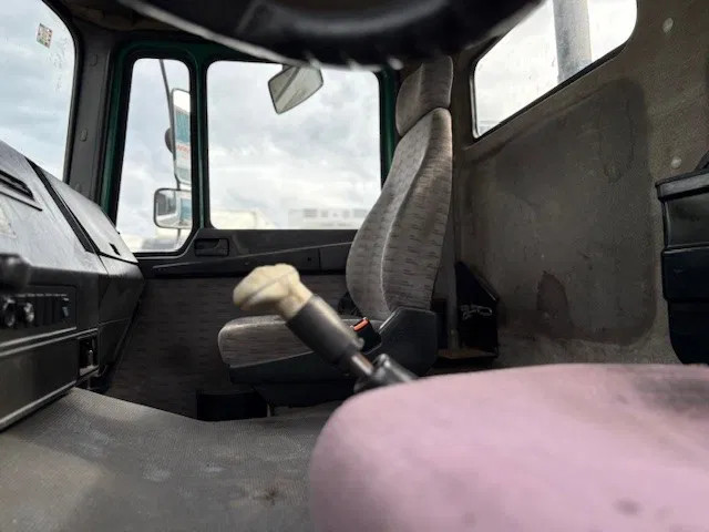 MAN 18 18.232 4x2 FULL STEEL CHASSIS (MANUAL GEARBOX / FULL STEEL SUSPENSION / REDUCTION AXLE) 11