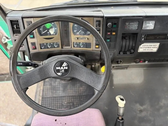 MAN 18 18.232 4x2 FULL STEEL CHASSIS (MANUAL GEARBOX / FULL STEEL SUSPENSION / REDUCTION AXLE) 9