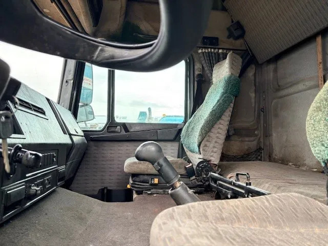 MAN 19.422 FLT XT 4x2 (EURO 2 / ZF16 MANUAL GEARBOX / ZF-INTARDER / SUNVISOR / ETC.) 9